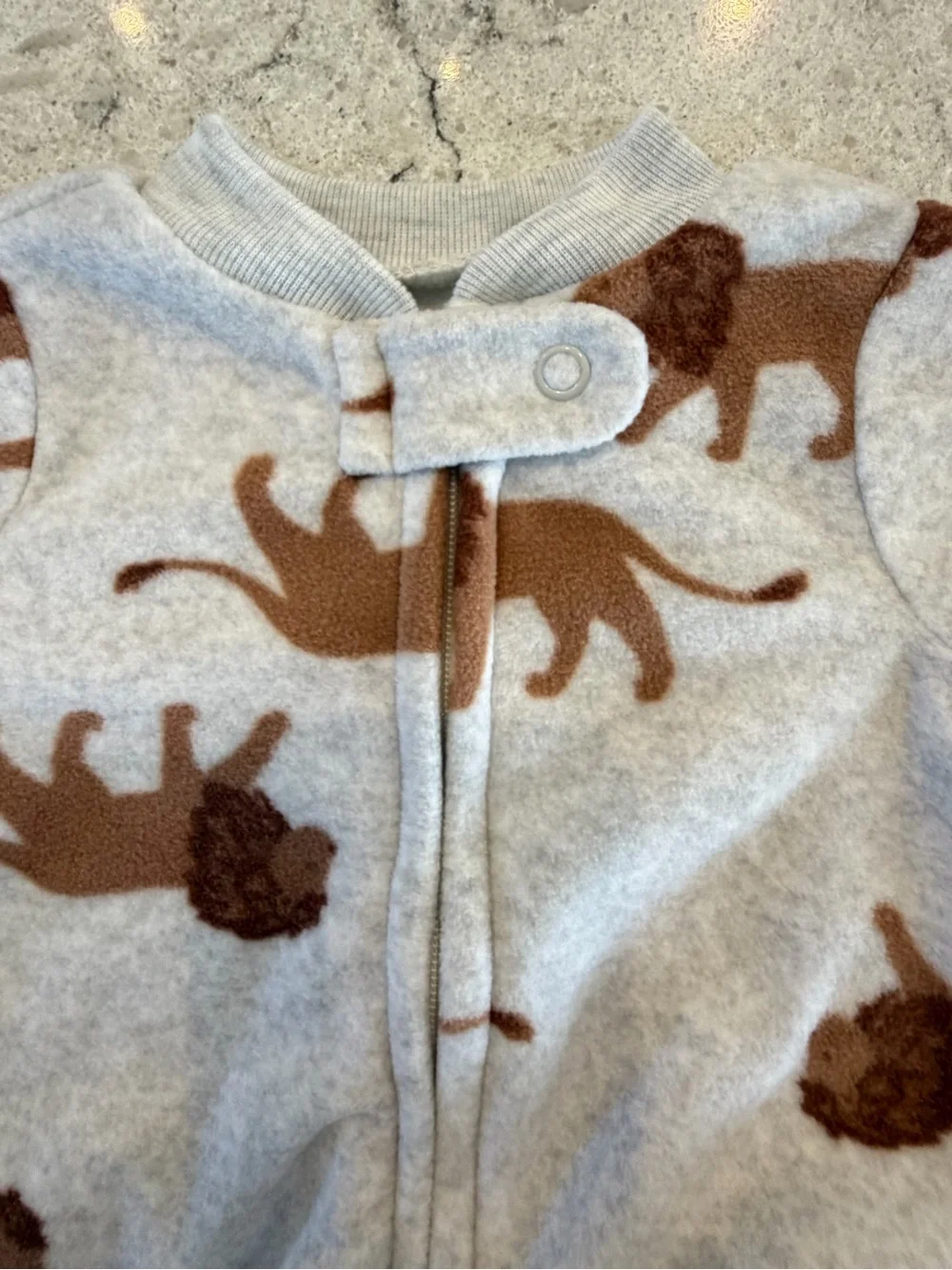 Carter’s Baby Lion Print Fleece Footed Sleeper Zip Pajamas NWT 0-3 Months